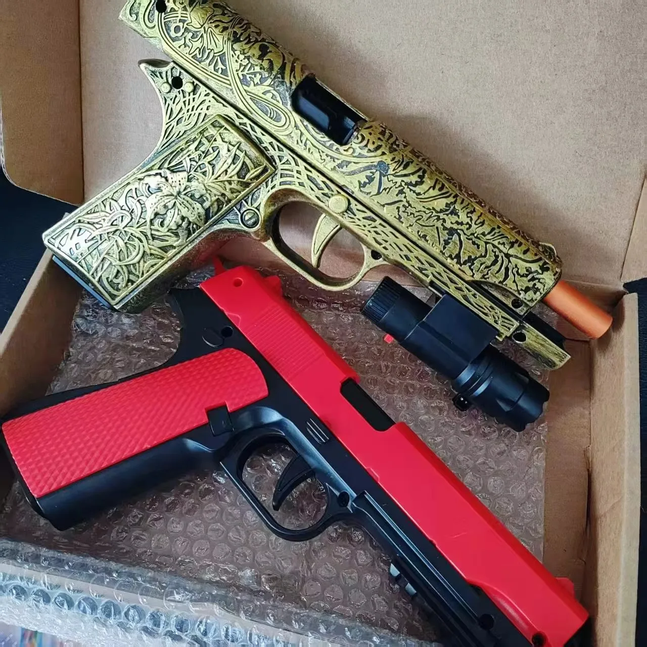 레트로 M1911 쉘 이젝팅 장난감 권총, 소프트 총알 연속 발사 야외 게임 슈팅 권총 (어린이 및 성인용)