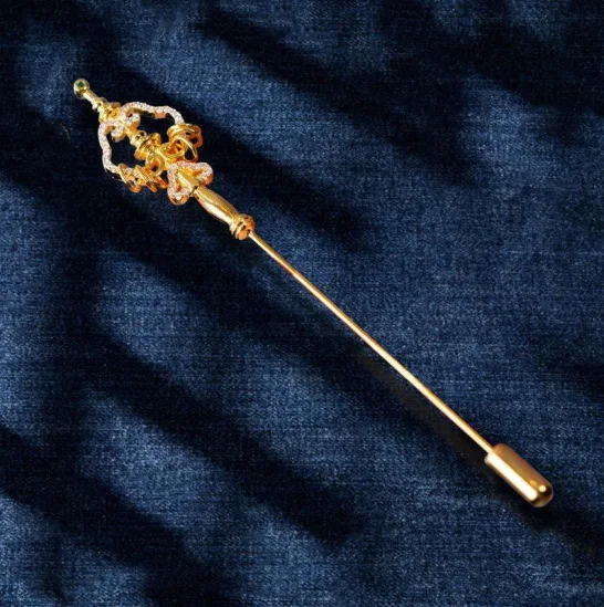

Chinese Style Buddhist Monk's Staff Brooch Pin for Men Women Suit Sweater Overcoat Mace Brooches Luxury Jewelry Xmas Gifts