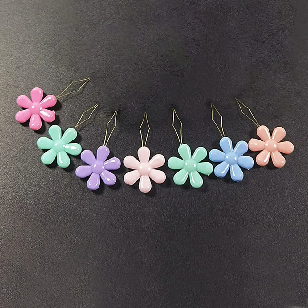 10Pcs 42*22mm Flower Shape Threaders Random Color Elderly Easy Sewing Needle Garment Sewing Needlework Flower Shape Threader