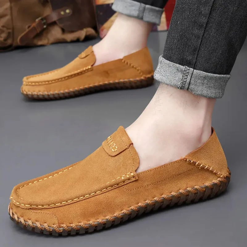 Large Size Men's Vulcanised Shoes Comfortable Lightweight Loafers Non-slip Thick-soled Shallow Mouth Solid Colour Sneakers