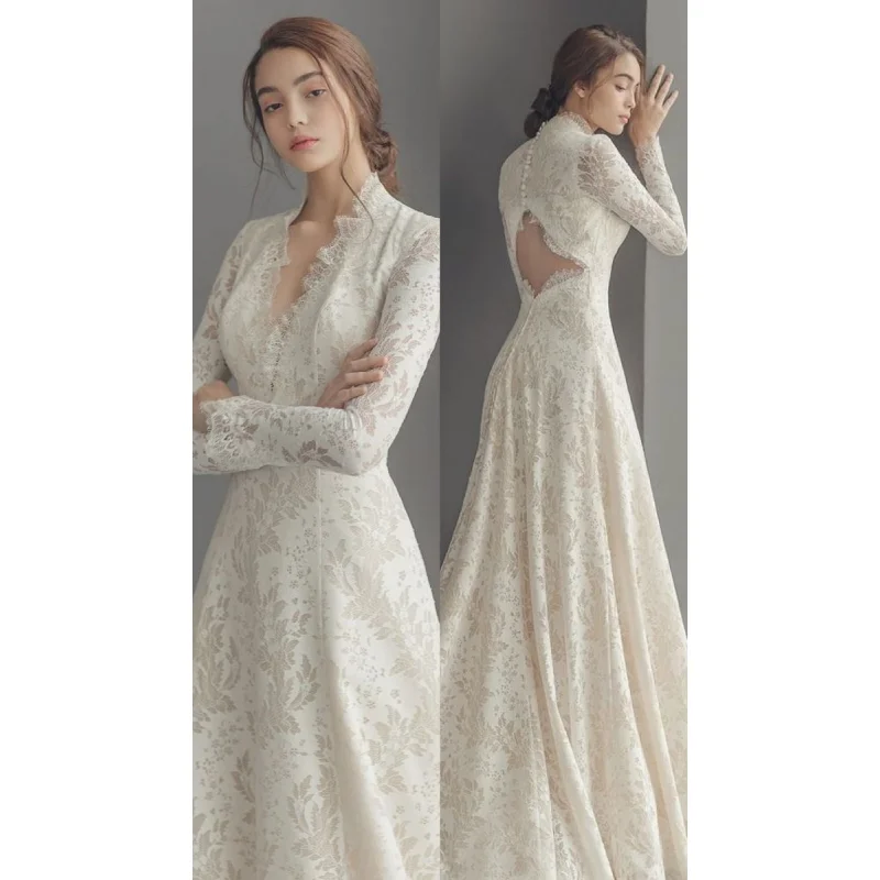 Customized Retro Elegant Sexy Wedding Dress With Three-Dimensional Floral Lace Deep V-Neck A-Line Back With Hollowed Out Design