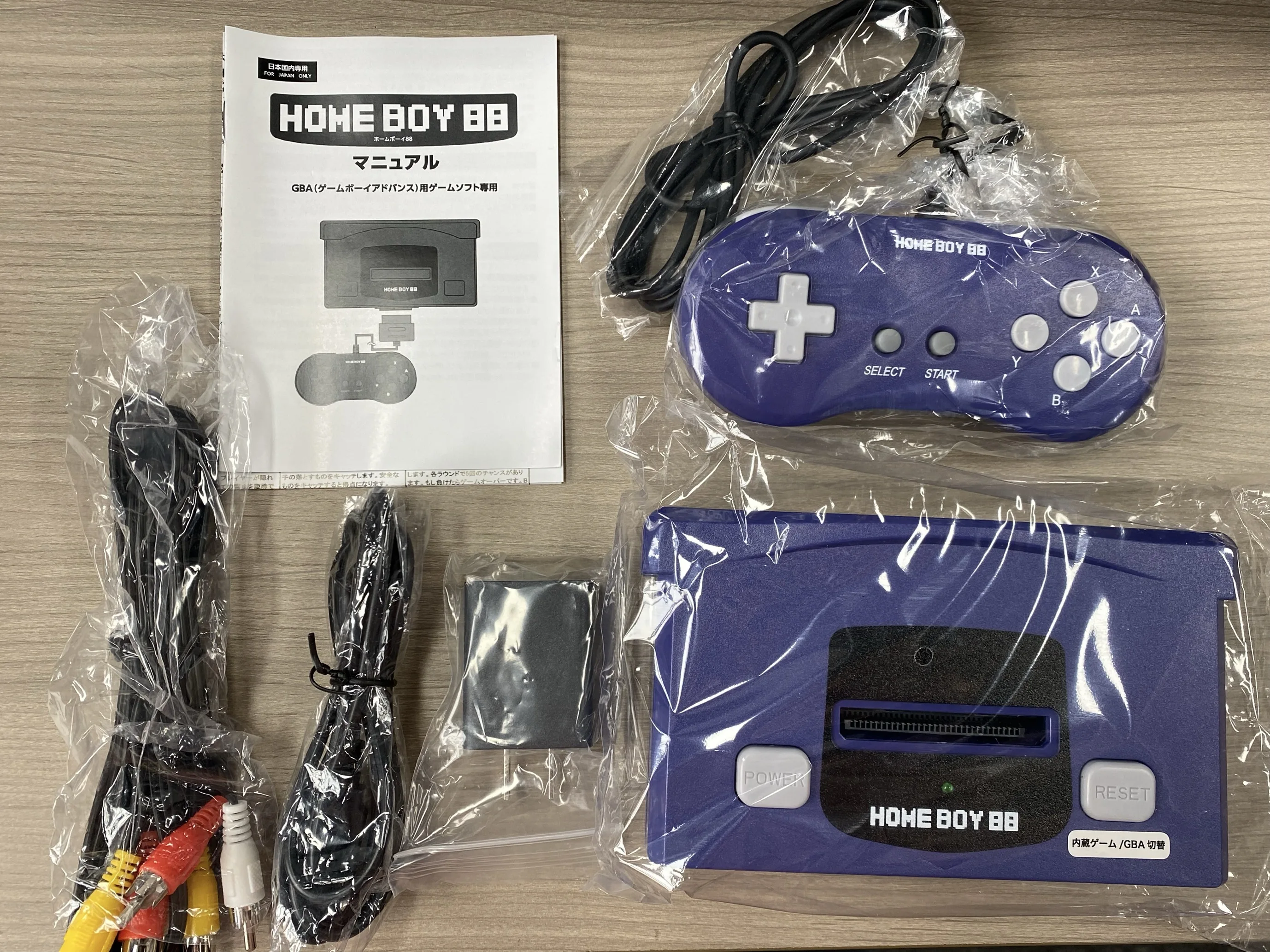 ゲーム機　 BOY 88 GBA用ゲーム互換機 オリジナル新製品 HOME BOY 88 ゲームボーイアドバンス互換機 GBA TV