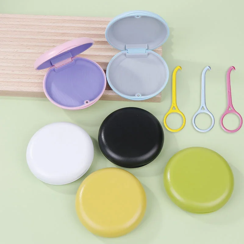 

Denture Retainer Storage Box With Mirror Braces Extractor And Tooth Chew Aligners Oral Hygiene Portable Fake Teeth Cases