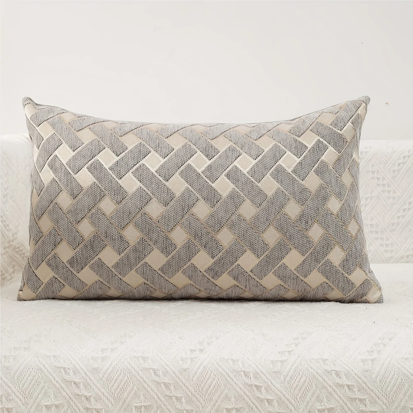1pc Chenille Geometric Pattern Jacquard Throw Pillow Cover without Pillow Insert