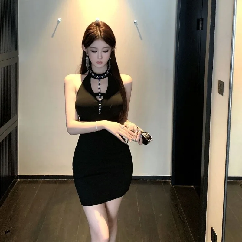 Hollow Diamond Neckholder-Kleid, femininer, taillierter Rock