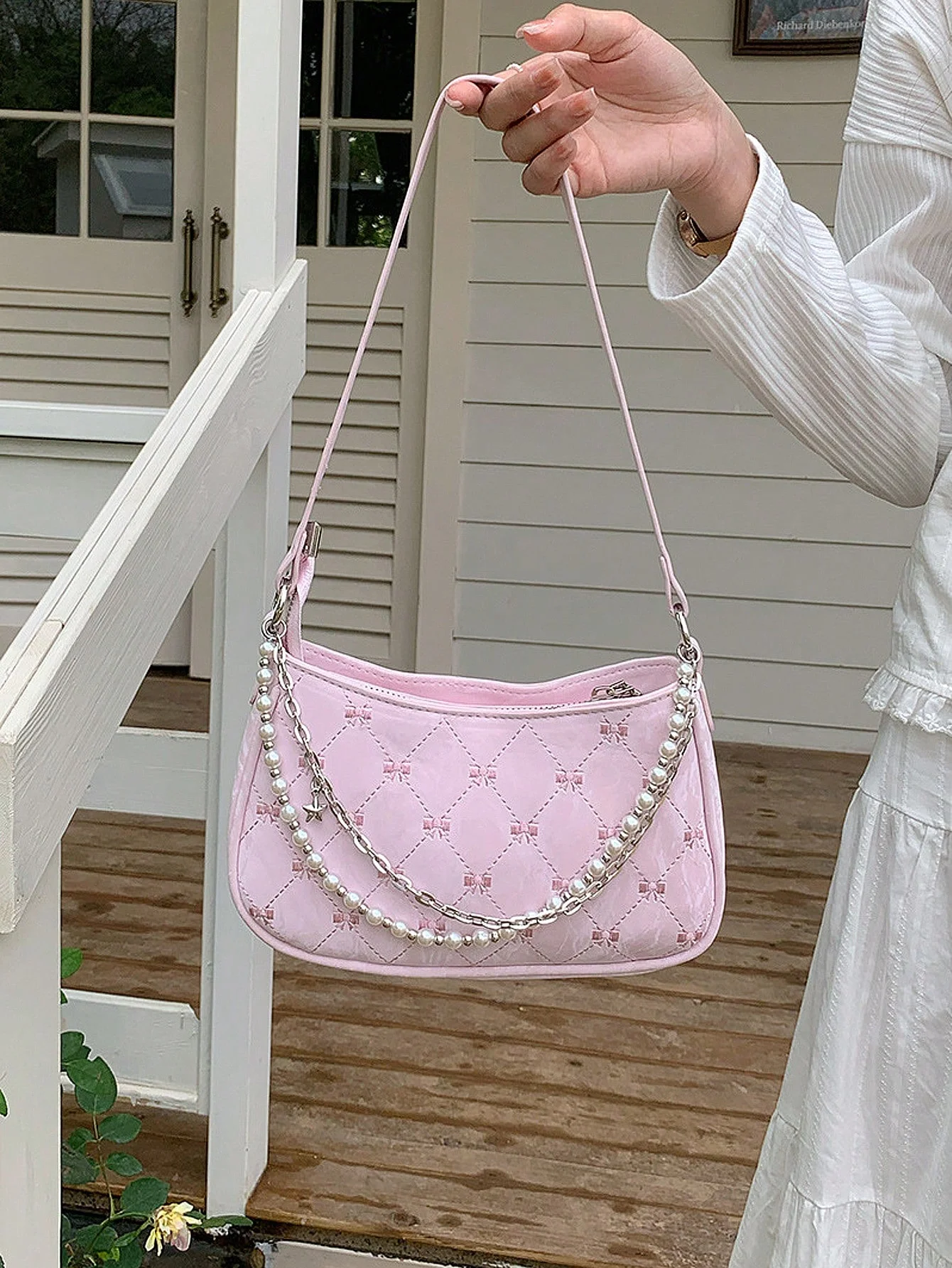 2024 Spring/Summer New Bag Pearl Chain Bag Sweet and Cute Underarm Bag Fashionable One Shoulder Crossbody Commuter Bag for Women