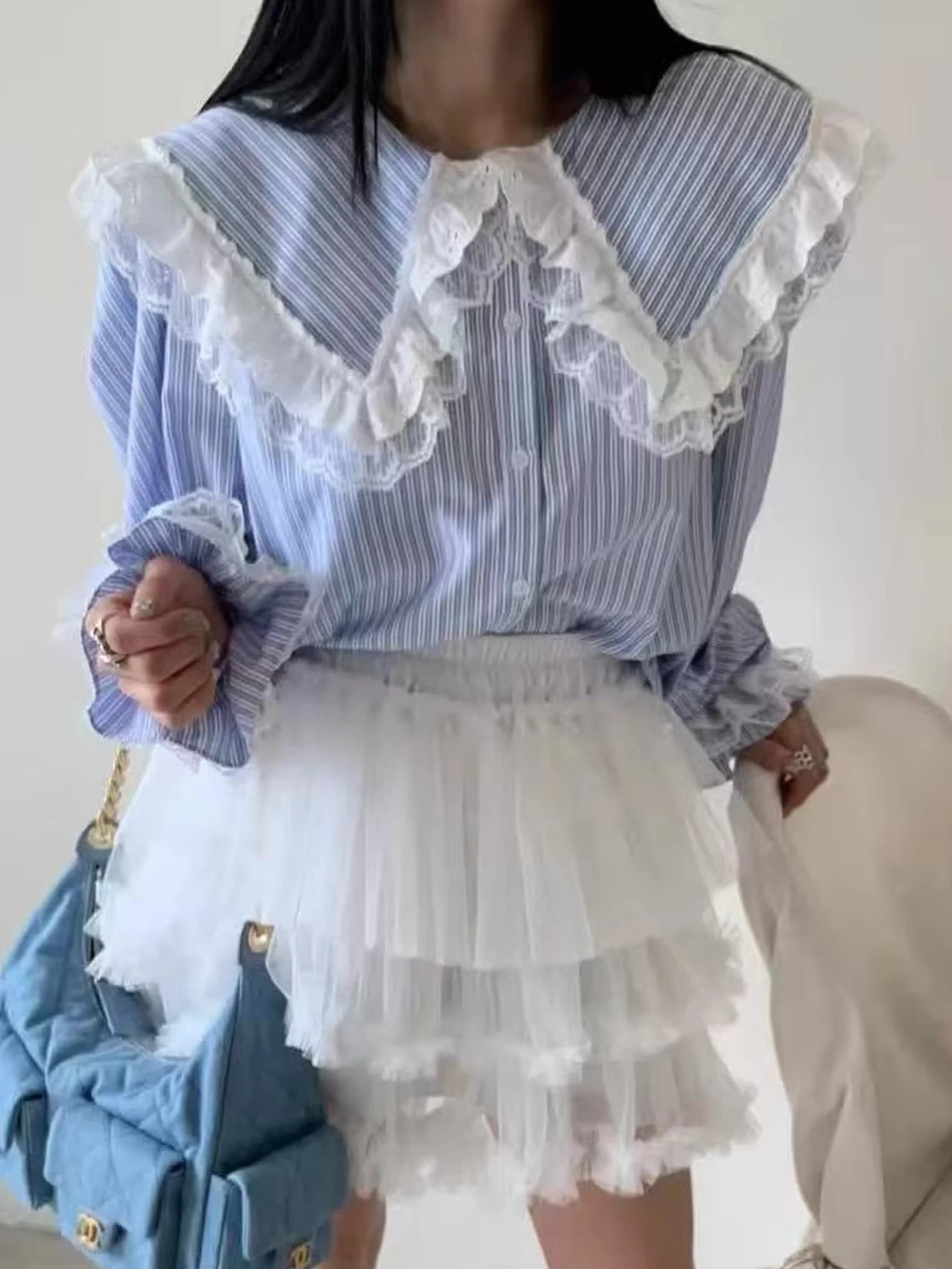 

Новая женская рубашка свободного кроя с длинным рукавом, в стиле колор-блок, с кружевной отделкой и воротником «Питер Пэн», из дышащего полиэстера, универсальная, весенняя коллекция