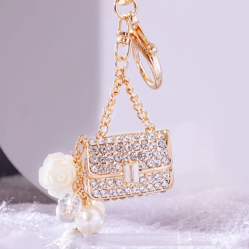 Luxury Keychains Big Brand Tulip Car Key Chain with Moonlight Stone Car Keychains Key Ring Ladies Motorcycle Keychain