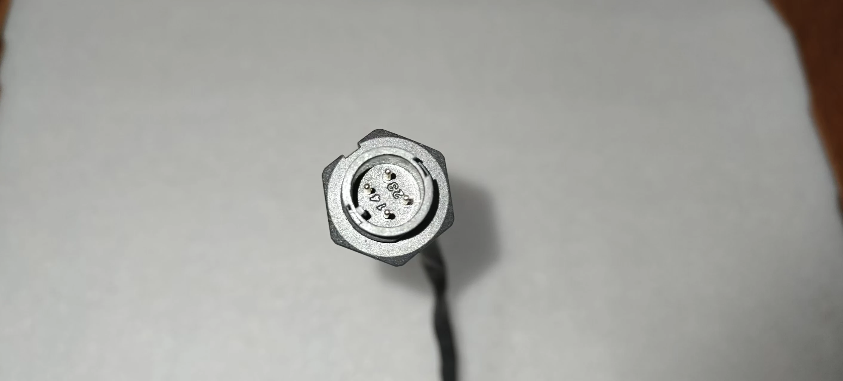 Hopewind Invt On Grid Inverter 4 Pin Aviation Connector