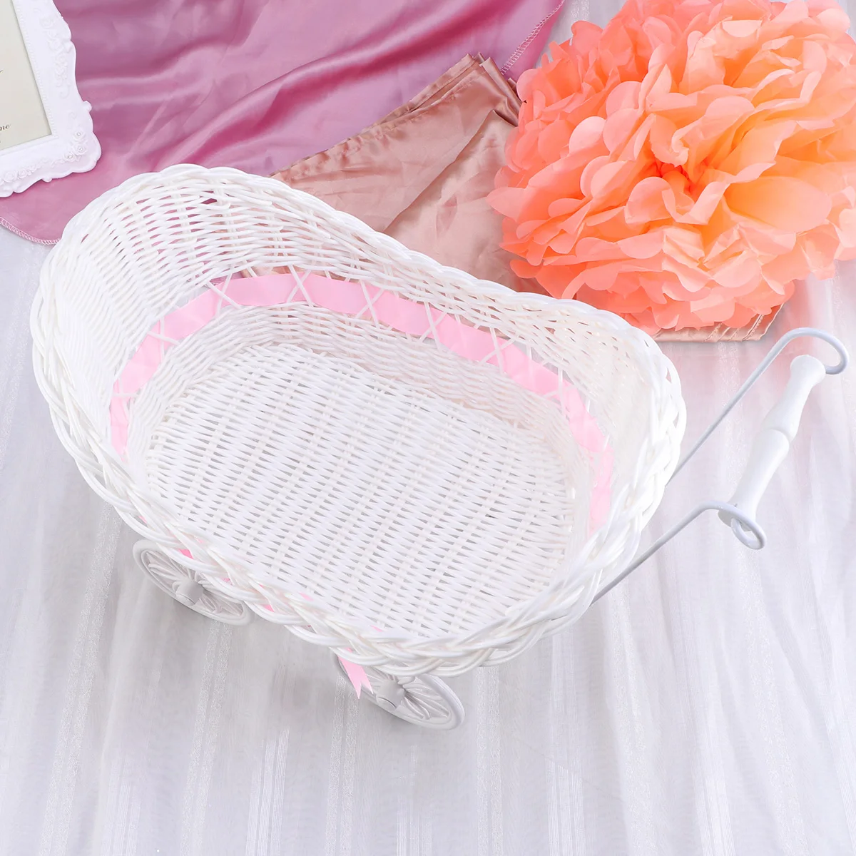 1Pcs Cane Tricycles Pink Knitted Flower Basket Mini Stroller Ornament Home Wedding Party Birthday Decor Cane Tricycles