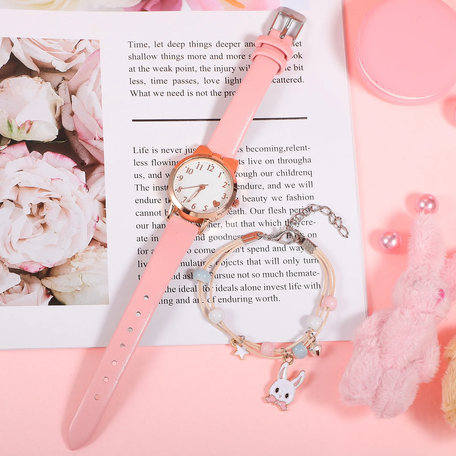 Cartoon Quartz Watch and Delicate Rabbit Bracelet Simple Dial Arabic Numerals Accurate Timekeeping Stylish Gift