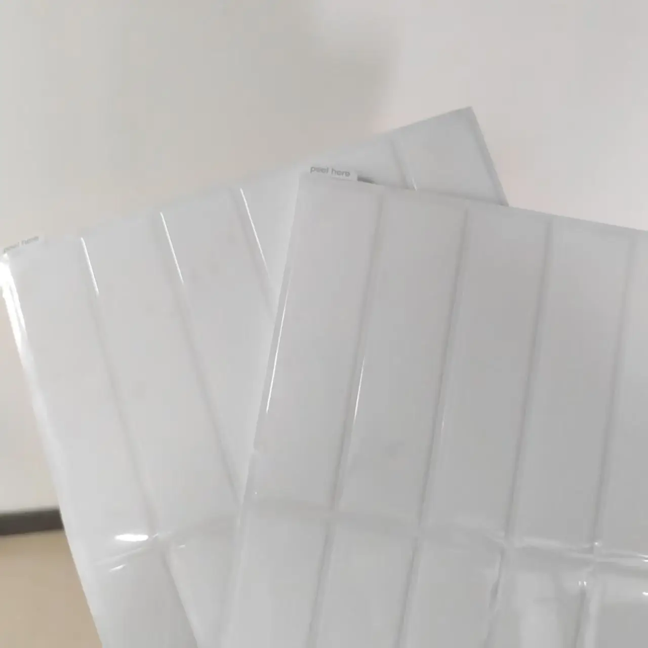 adesivi-murali-autoadesivi-antiolio-per-cucina-carta-da-parati-impermeabile-resistente-al-calore-per-decorazioni-di-casa-appartamento-bagno