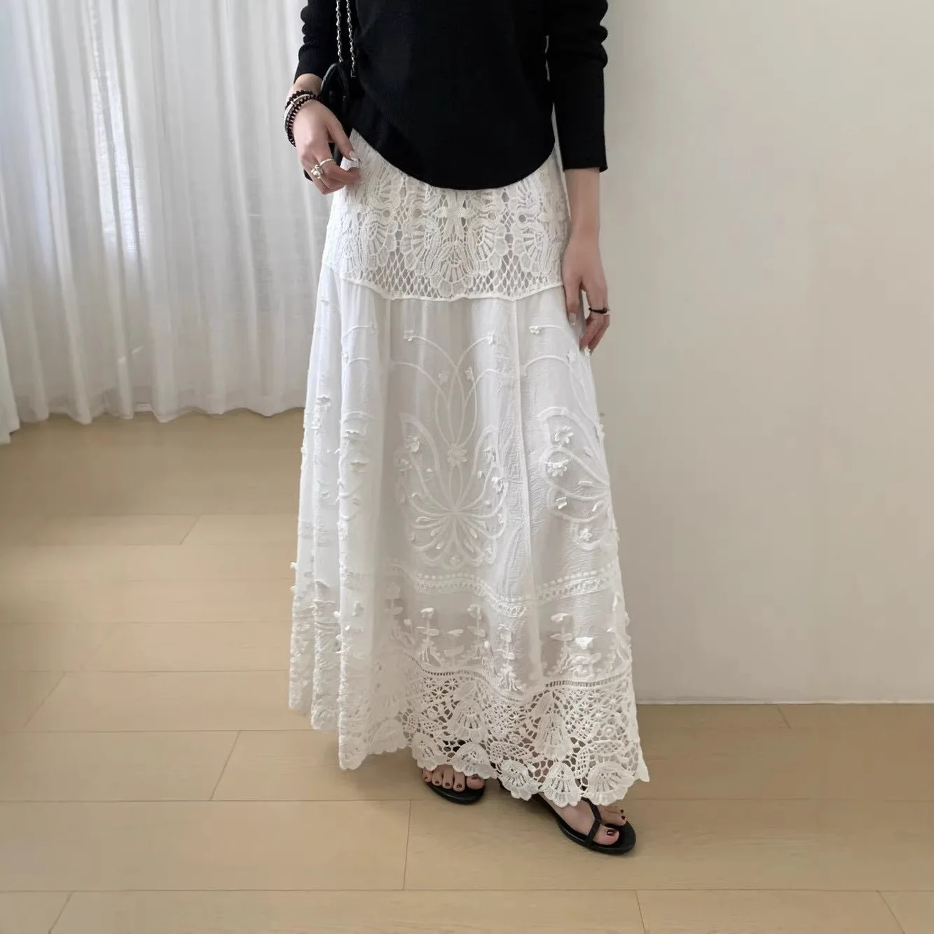 

White Bohemian Embroidered Midi Skirt Vintage Summer Skirt