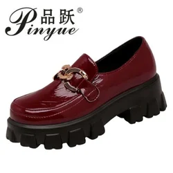 Spring New Slip ons Shallow Shoes Women Metal Chain Buckle Platform Chunky Heels Casual Shoes Loafers 34-43 sapato feminino
