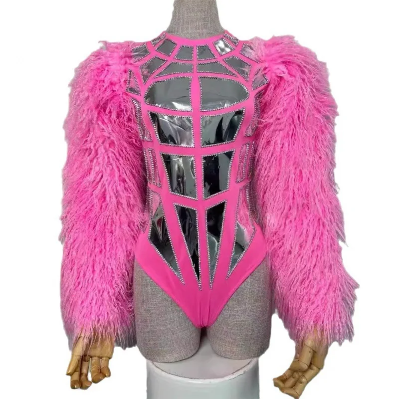 2025 Abiti da spettacolo per bar e discoteca Abiti da performance sul palco alla moda e sottili in pelle lucida con giunture grandi e soffici rosa