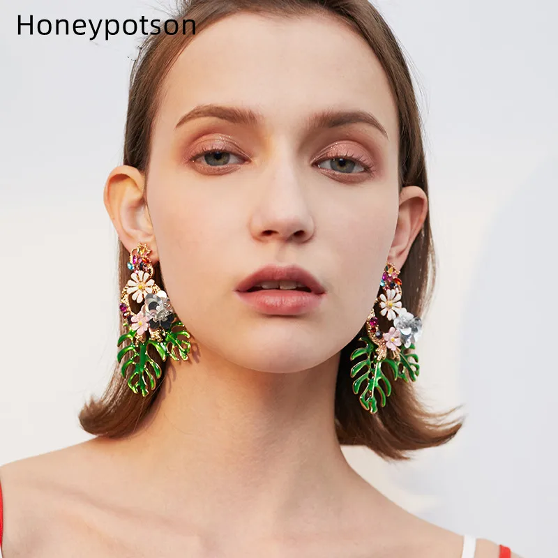 Long tassel flower earrings holiday wind 2023 new temperament everything earrings personality net red ear studs