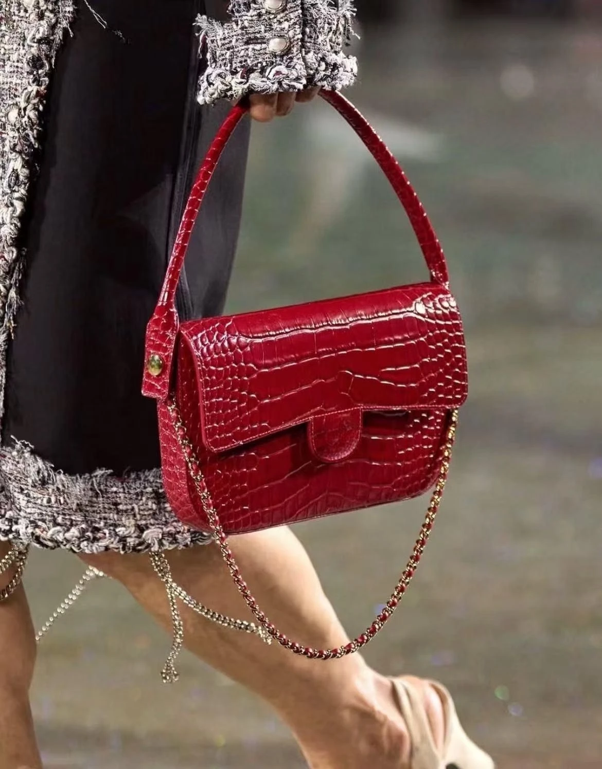 2026 New Leather Crocodile Pattern Handbag - High-end and Fashionable Mini Chain Crossbody Bag for Classic Ladies Shoulder Bag