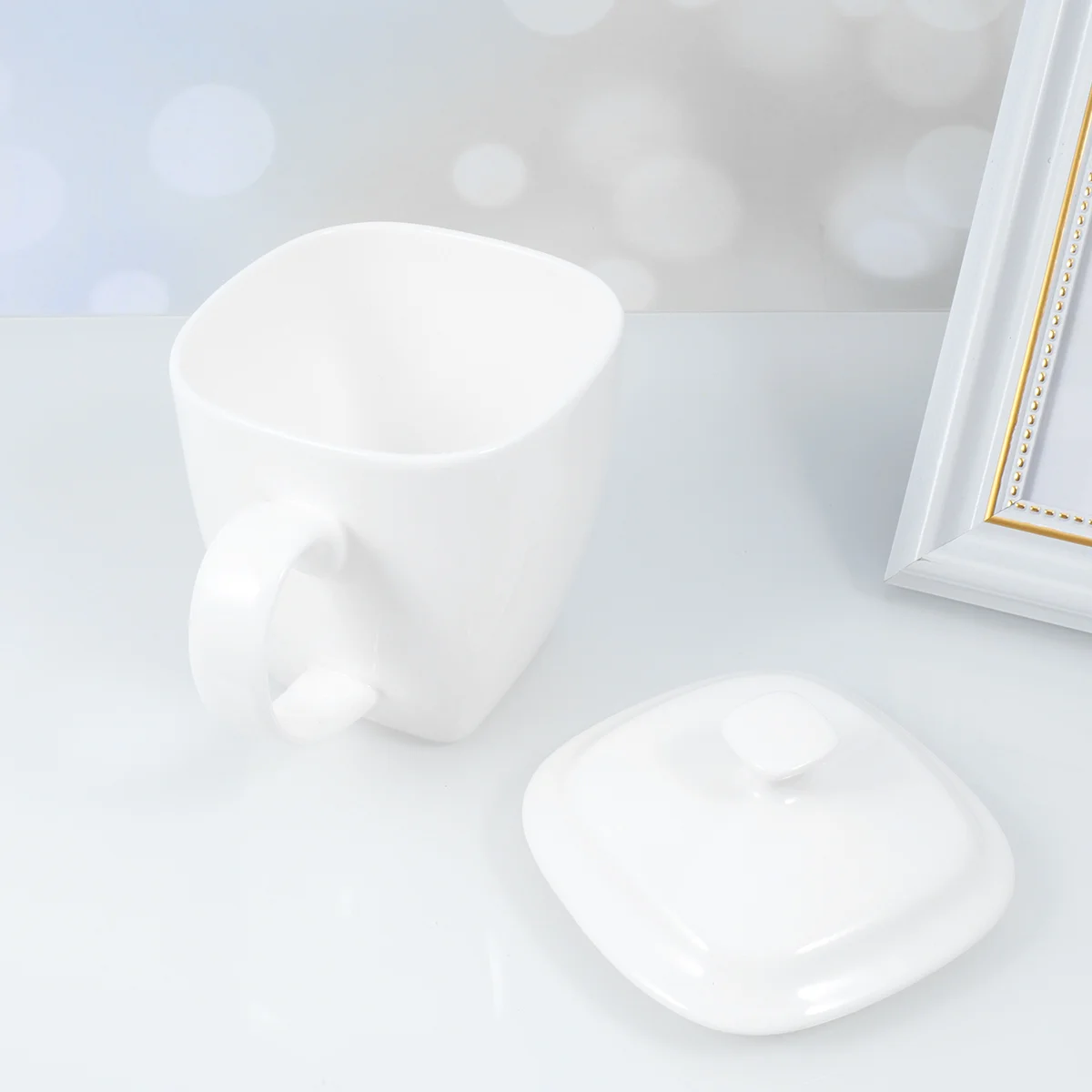 

Exquisite Ceramic Mug Pure White Coffee Milk Tea Cup Ergonomic Design Safe to Use Perfect for Home Office Gifts 501-600ml