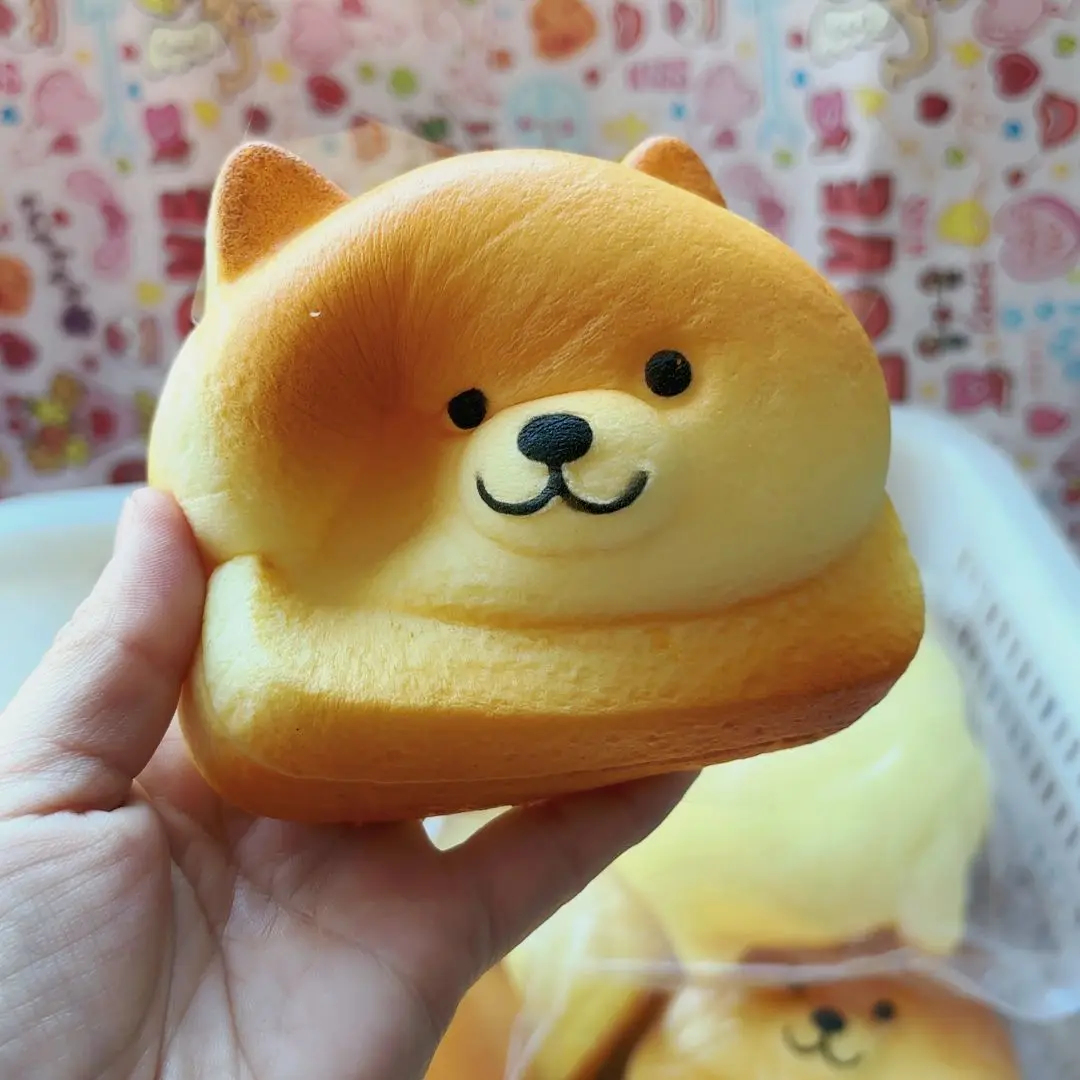 Zabawka antystresowa PU Slow Rebound Wet Soft Food Play Squeeze Toy Simulation Toast Cake Bear Model Fun Squishy Feel Stress Relief Happy Fidget Toy
