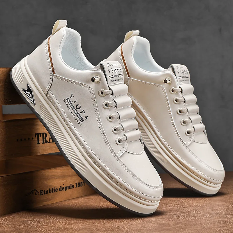 2025 Men's White Breathable Skate Shoes Casual Versatile Sneakers Fashion Trendy Lightweight Non-Slip Slip-On Athletic Footwear