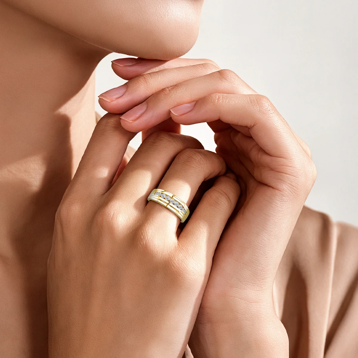 Unisex 18K vergoldete 925er Silber Ringe mit weißem Moissanit für Damen und Herren, klassischer Paarring, Verlobungs- und Hochzeitsschmuck – Detail 6