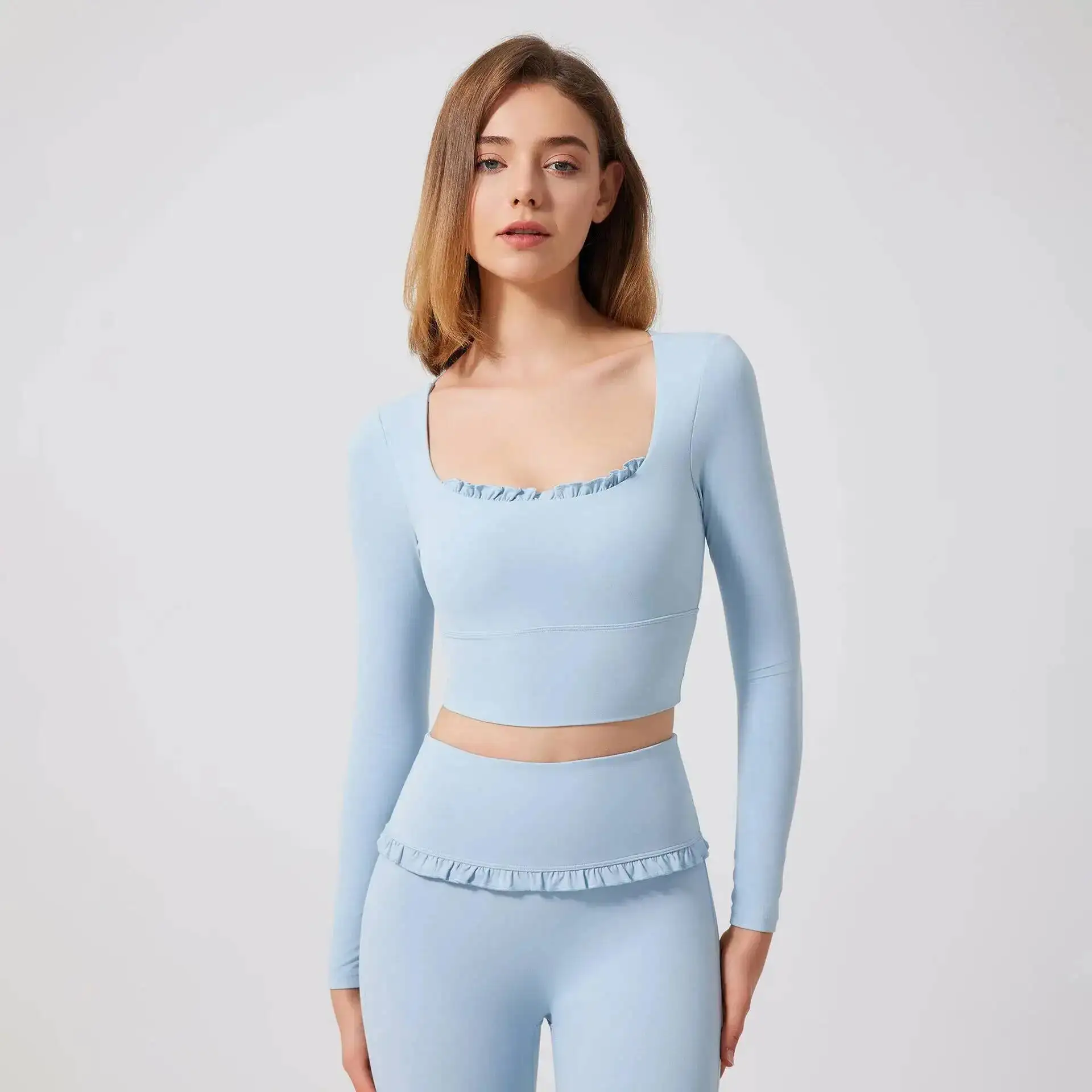 

Комплект для йоги, женский спортивный укороченный топ с длинными рукавами и подкладкой в стиле лотоса, расклешенные леггинсы с высокой талией и оборками, тренировочная одежда