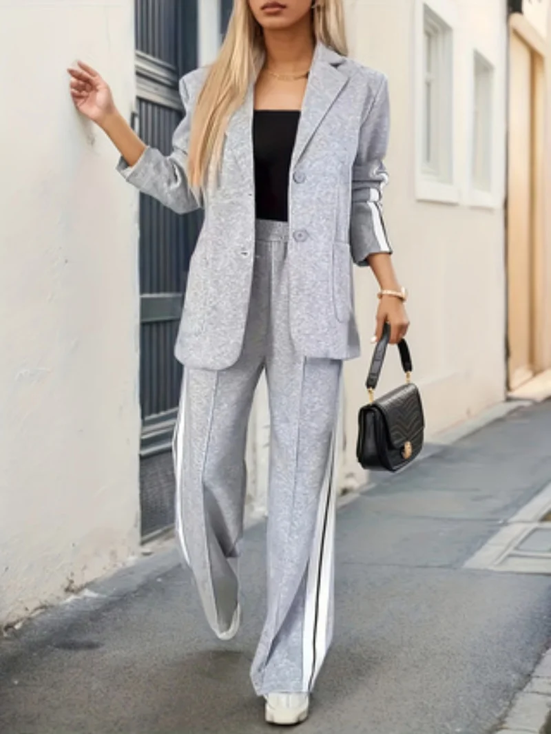 

Women's Casual Sportswear Set - Long Sleeve Turn-Down Collar with Side Striped Design, Fashionable aails, women's sports set two