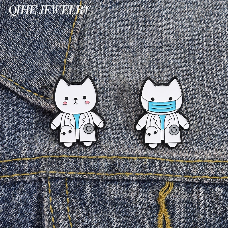 Cute Animal Doctor Nurse Cat Enamel Pins Cartoon Cat Surgeon Stethoscope Brooches Backpack Lapel Badge Jewelry Gift for Friends