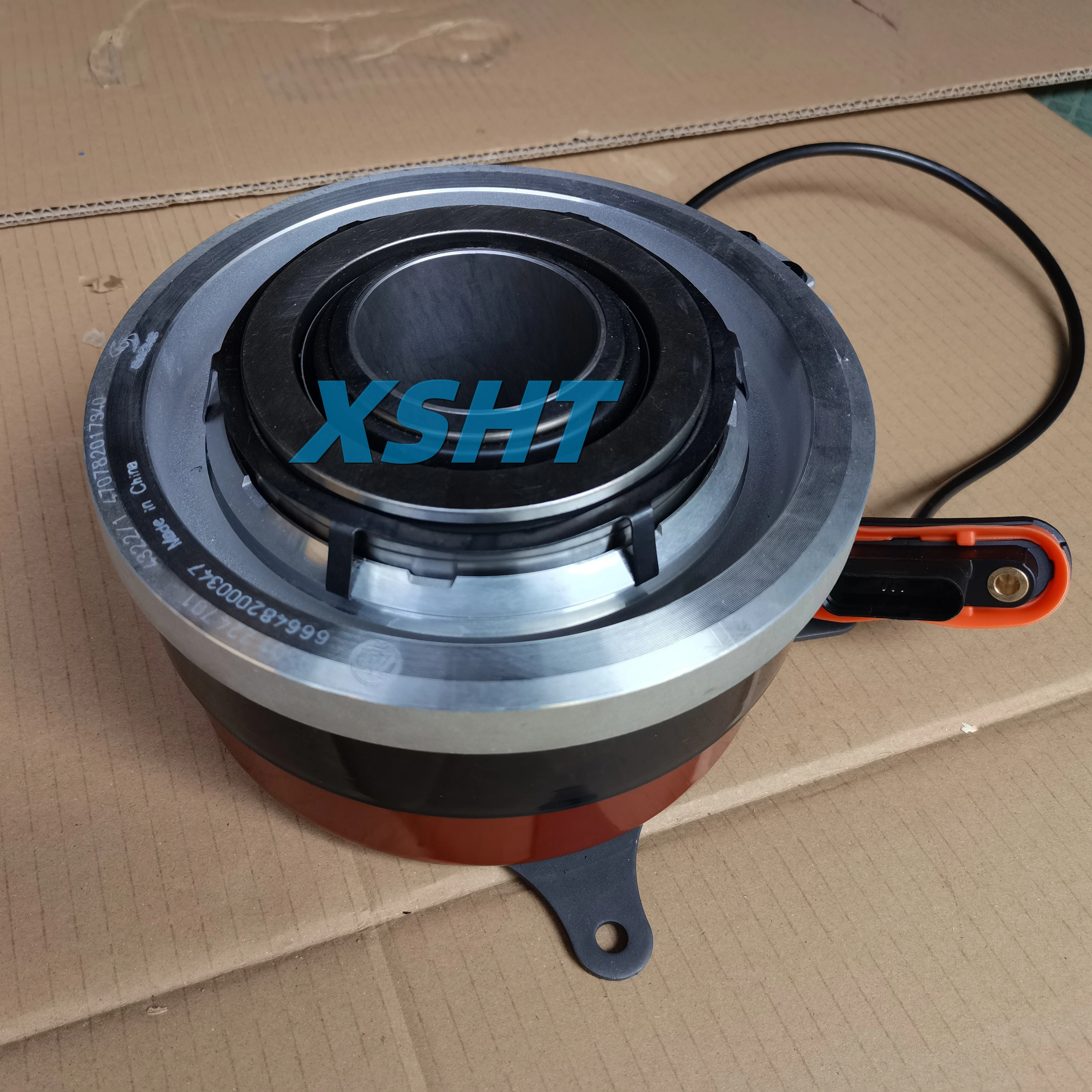 

Гидравлический выжимной подшипник сцепления для тяжелых грузовиков 666482000347666482000203 666482000397AMTRelease Actuato