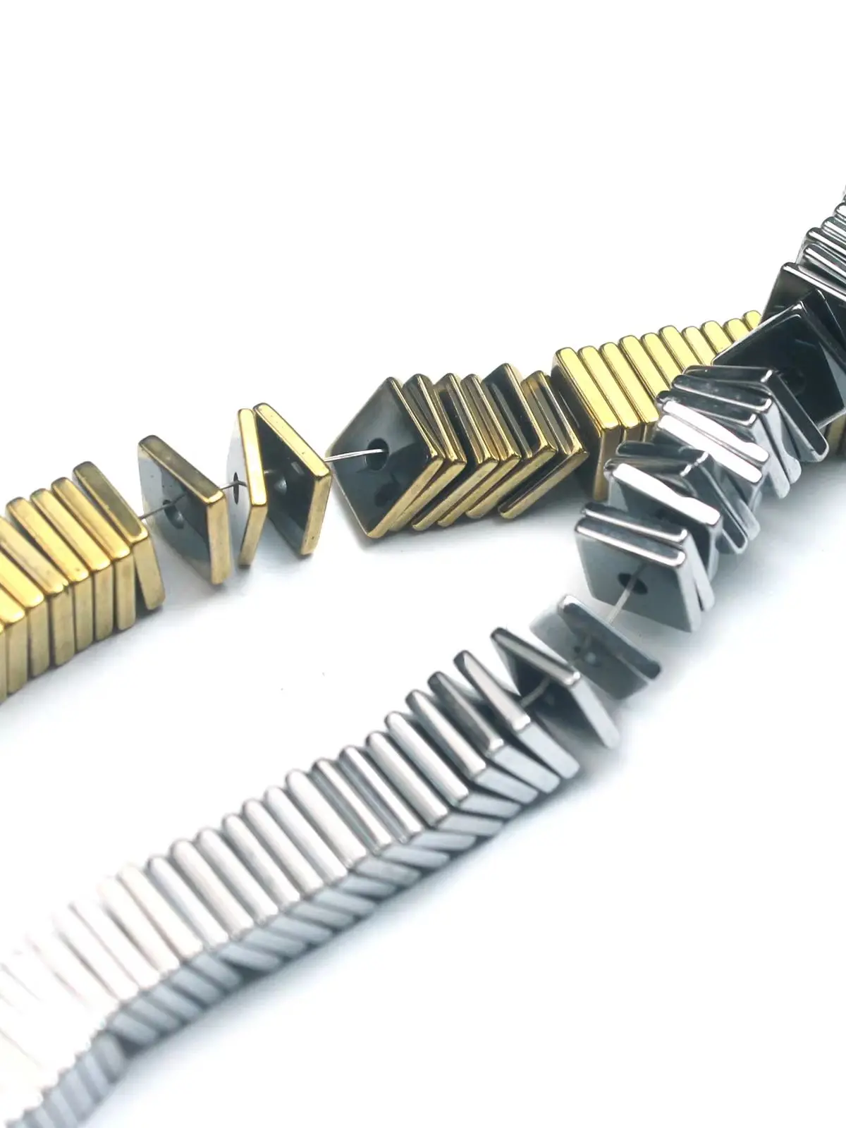 Flache quadratische Flocken aus Gold-Silber-Hämatit-Natursteinperlen, lose Spacer für DIY-Schmuckherstellung, Armbänder, Halsketten, Zubehör – Detail 11
