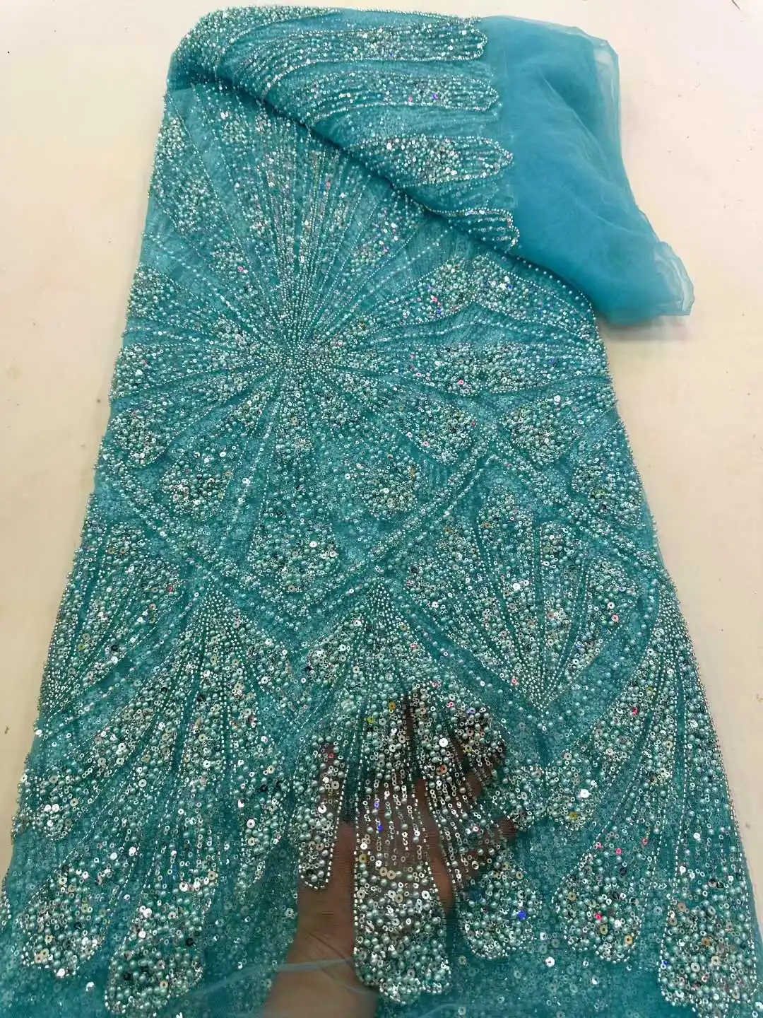 

Африканское кружево с пайетками и бисером, новинка 2026 года, вышитое кружево, сетчатое кружево из тюля для пошива женских свадебных и праздничных платьев