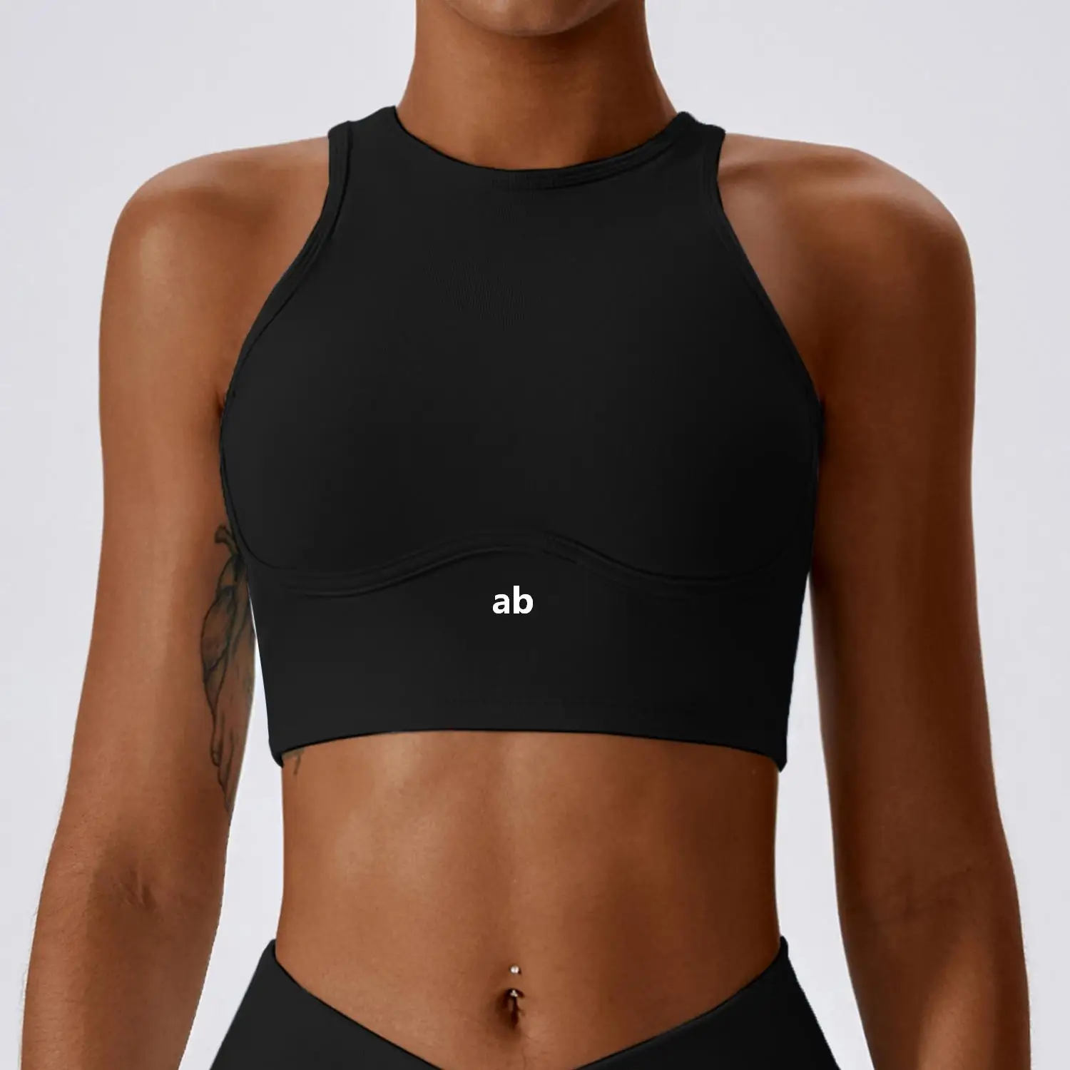 New style threaded hollow sports vest with integrated fitness cup, high-end outerwear for training, shock-absorbing yoga vest