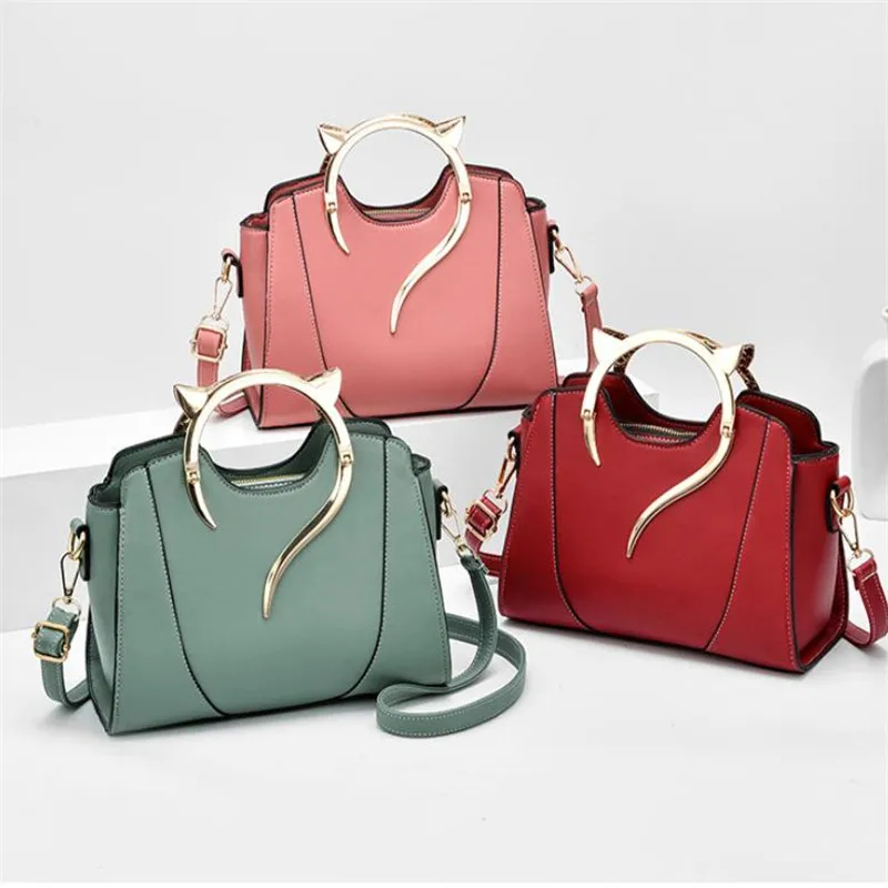 Fashion Black Women\'s Handbags Cute Solid Color PU Leather Shoulder Bag Casual Women Hobos Handbags Lipstick Necklace Totes Bag