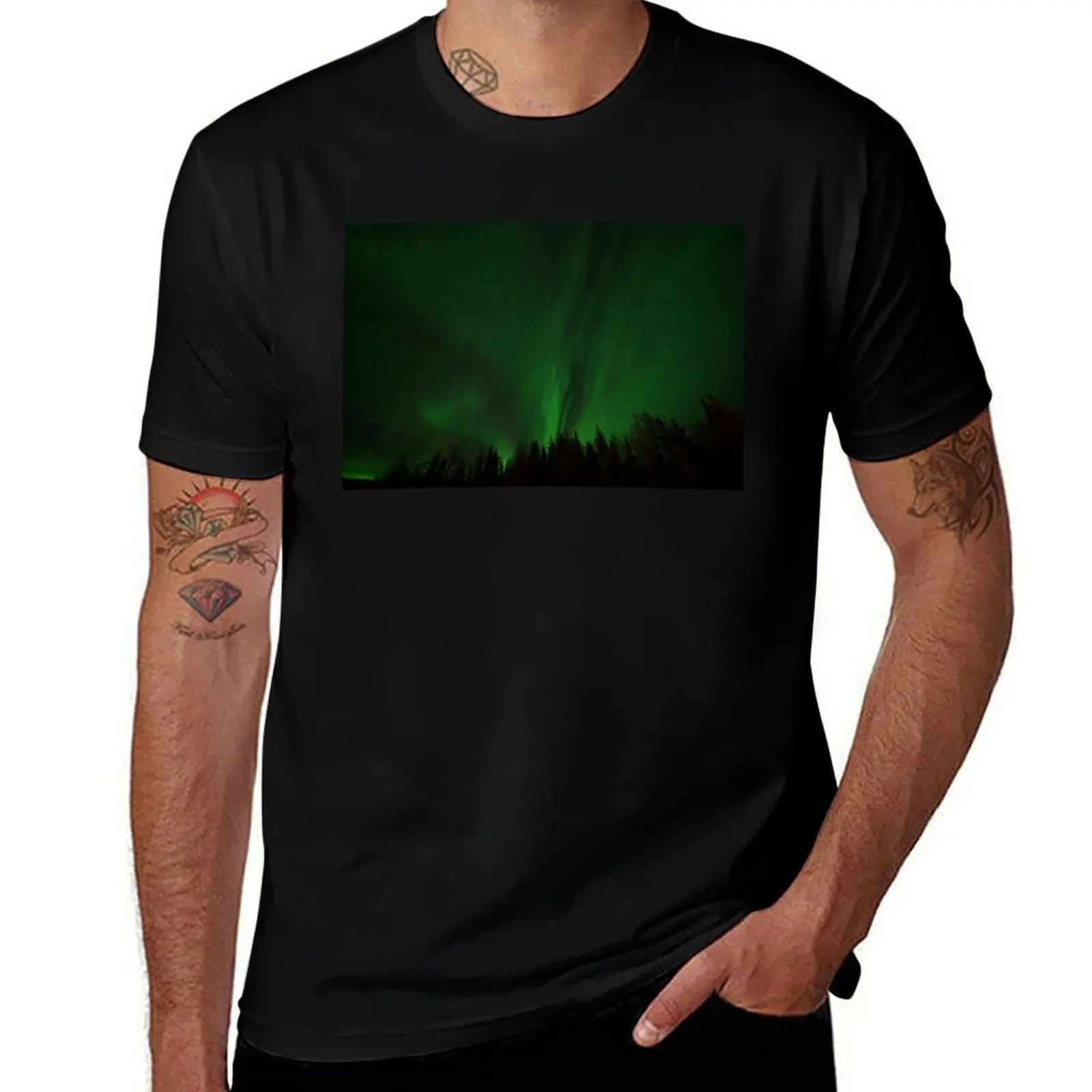 

Aurora Borealis near Fairbanks, Alaska T-Shirt customs valentines boutique clothes oversizeds Men's t-shirt