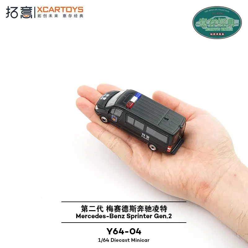 

XCARTOYS 1/64 Scale Alloy Mercedes Benz Sprinter Police Car Model Exquisite Collectible Car Decoration Toy Gift for Boys