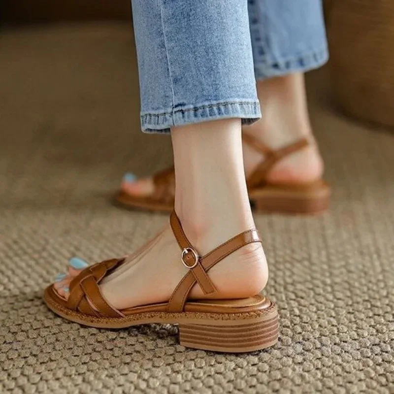 2025 Summer Open Toe Low Heel Braided Line Button Beach Line Sandals Flat Soft Leather Retro Roman  Women image 4