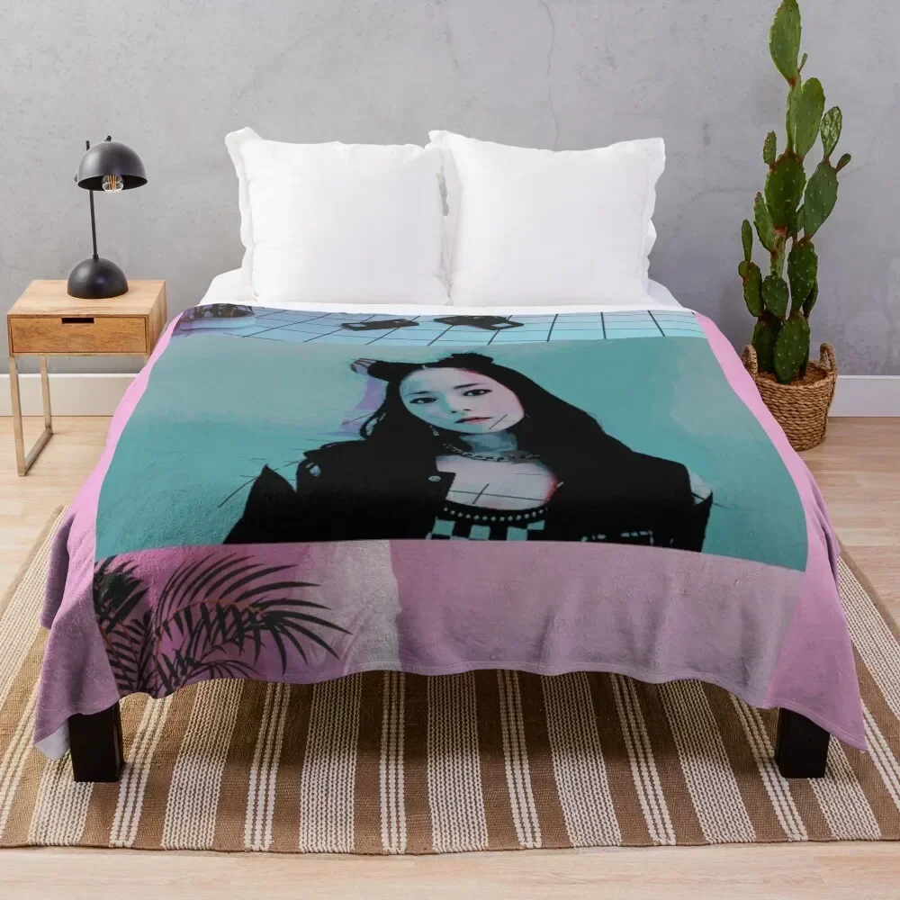 Boa + Neon Vintage …