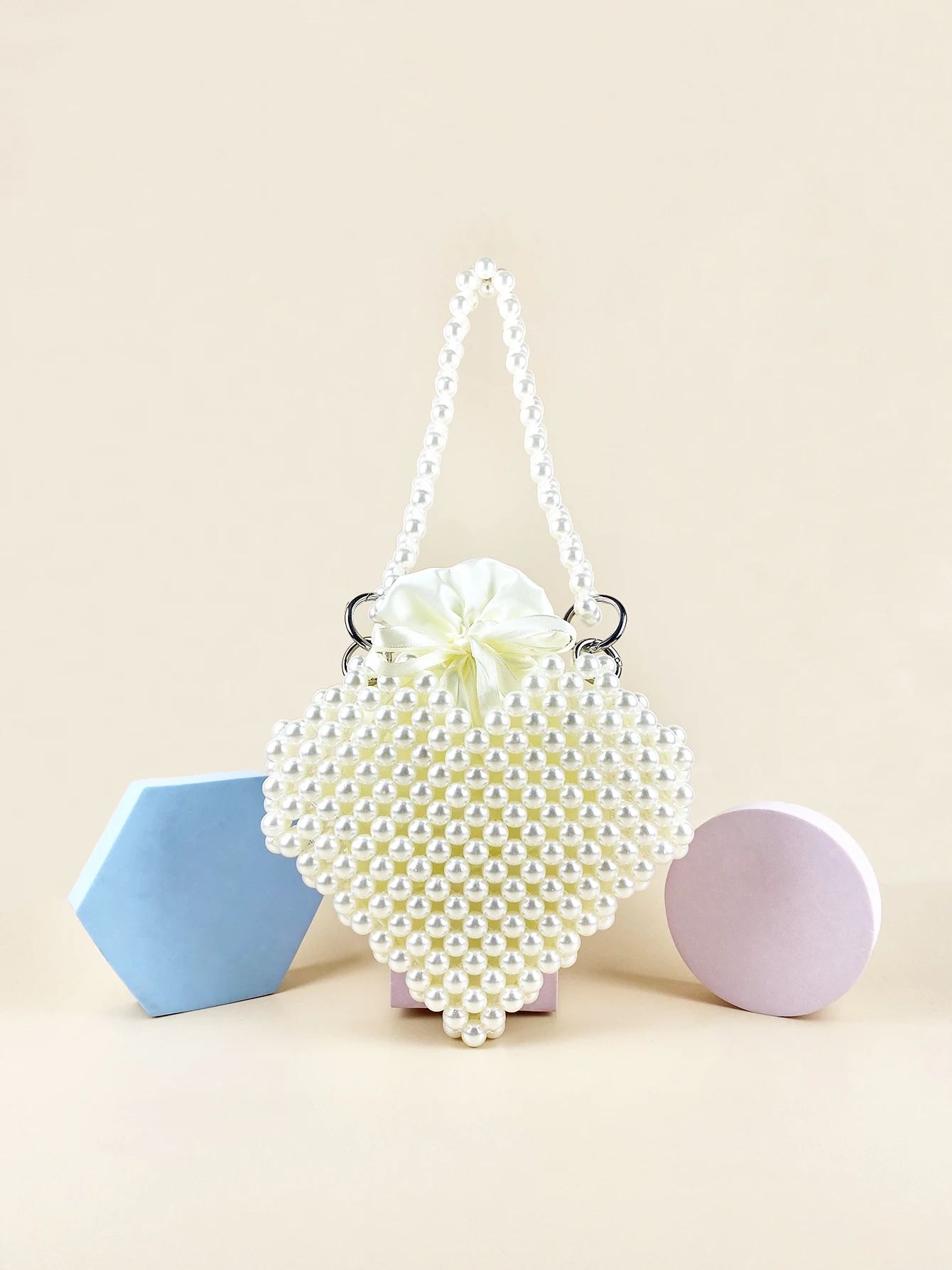 New pearl bag, white high-quality peach heart handbag, niche design, handcrafted woven women's handbag