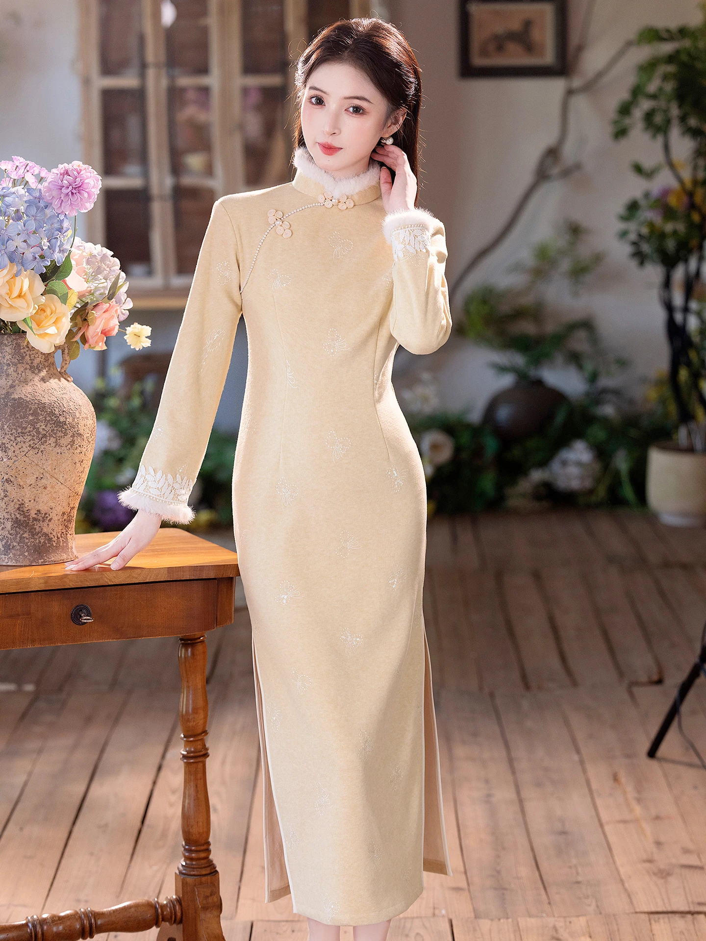 

Желтое ретро-платье ципао в китайском стиле с длинными рукавами, на флисовой подкладке, теплое, с плюшевым воротником, приталенное, традиционное китайское платье