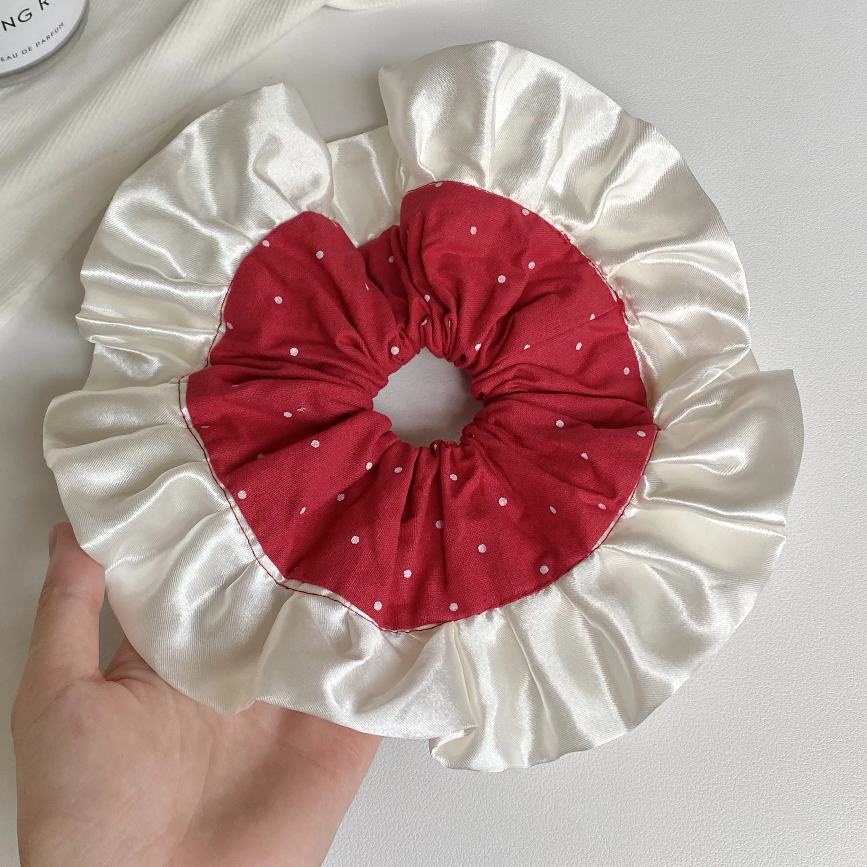 1pc grande vermelho bolinhas cetim cabelo scrunchie, elegante laço de cabelo com babados, acessório de cabelo doce para uso diário feminino e festa