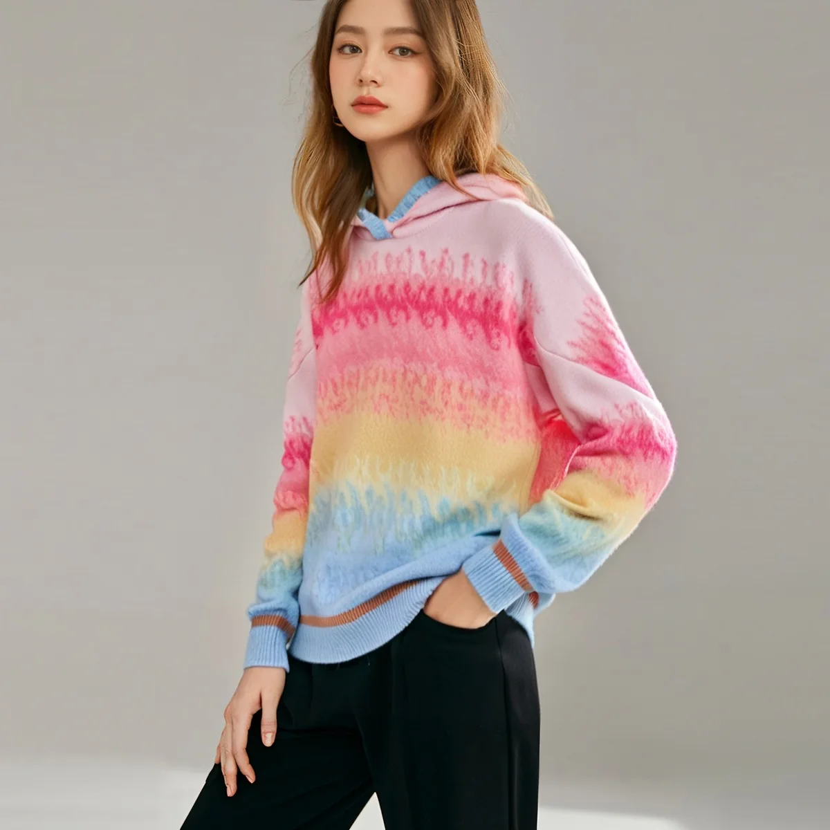 Felpa con cappuccio lavorata a maglia arcobaleno da donna Faionable Versatile Allentato Bianco Casual Lungo Sve rotondo Ne Pullover Maglione Autunno Nuovo Ar...