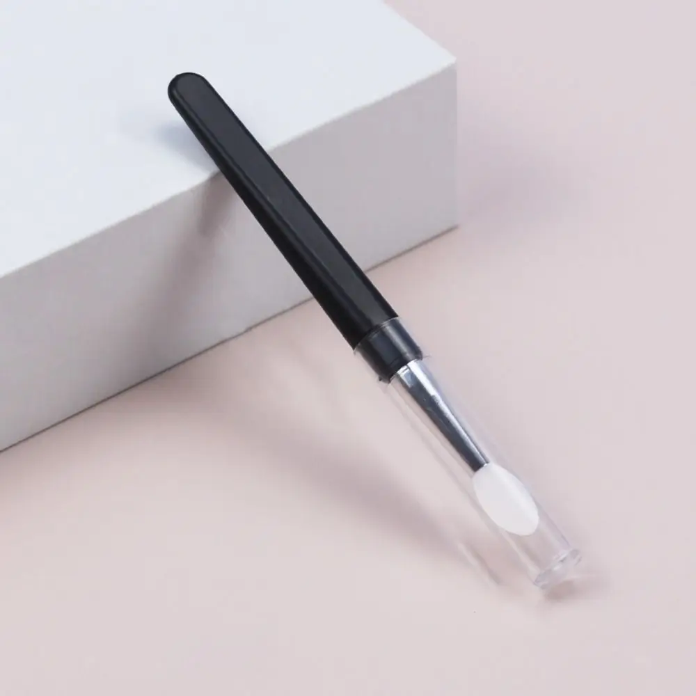 Accessori per il trucco portatili con copertura antipolvere Pennello per labbra Sopracciglia Pennello per ciglia Strumento per trucco Pennello per eyeliner