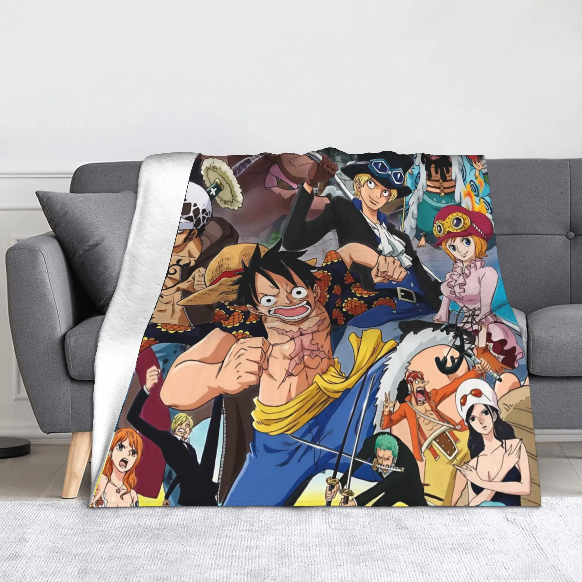 

Цельные пушистые одеяла Луффи, новинка, одеяло в стиле аниме для дома, одеяло 150*125 см