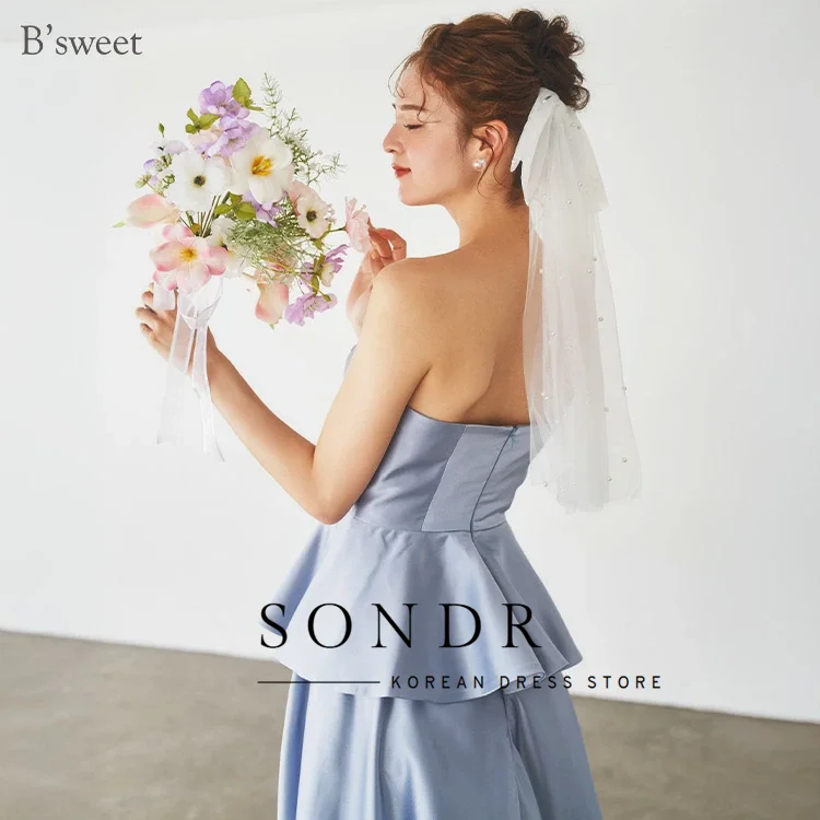 فساتين زفاف كورية بسيطة بدون حمالات من Sondr من الساتان الحريري المتدرج لحفلات الزفاف المسائية مخصصة لالتقاط الصور