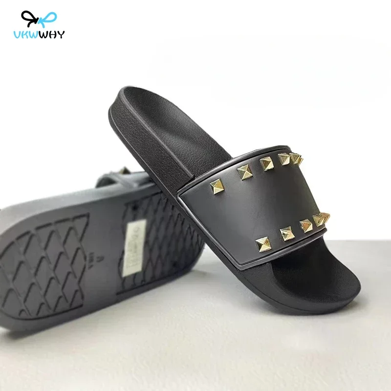 Thick Sole Rubber Lazy Slippers Women's Metal Rivet Decor Platform Flat Shoes Summer Seaside Vacation Leisure Beach Shoes