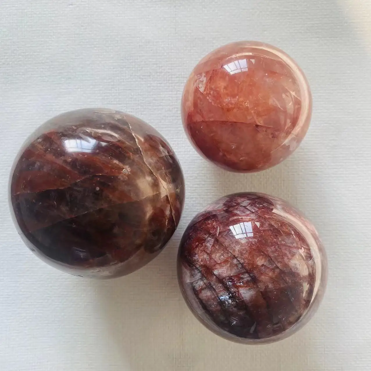 

Natural Crystal Sphere Red Fire Quartz Globe Ball Rock Mineral Chakra Reiki Healing Home Decoration Craft