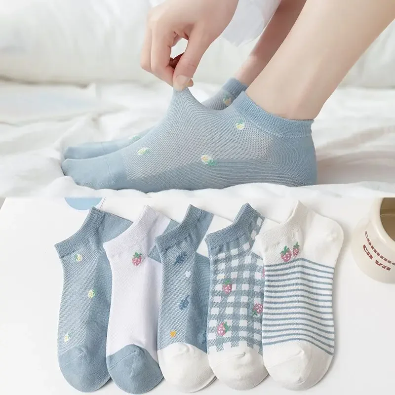 

5 Pairs Vibrant Blue Print Ankle Women Socks-Ultra Soft designer socks Lightweight,Breathable,Stylish Short Women's Stocks