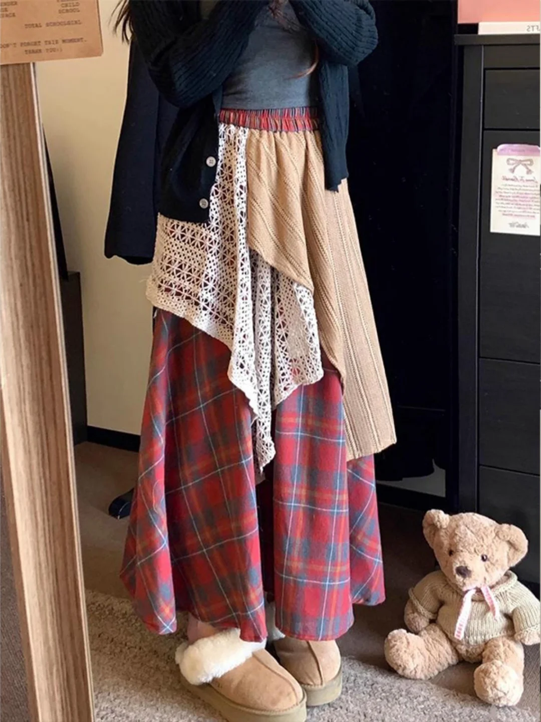 

Красная клетчатая юбка трапециевидной формы в стиле ретро, женская осенне-зимняя двухслойная длинная юбка с асимметричным дизайном и высокой талией