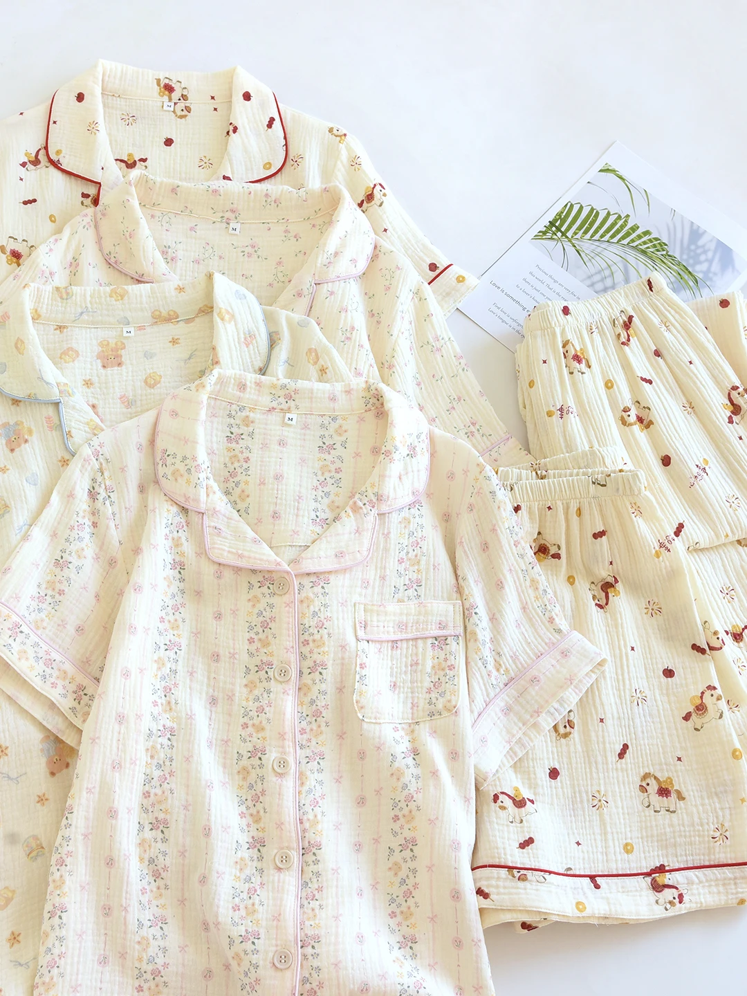 ensemble-de-pyjama-trois-pieces-en-gaze-de-coton-pour-bebe-fille-ete-manches-courtes-short-pantalon-double-couche-plisse-col-rabattable-motif-dessin-anime