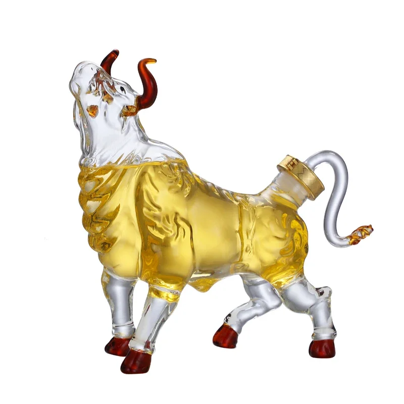 The Wine Decanter Charging Bull Liquor Decanter Made For Bourbon  Whiskey  Scotch, Rum  or Tequila 1000ml
